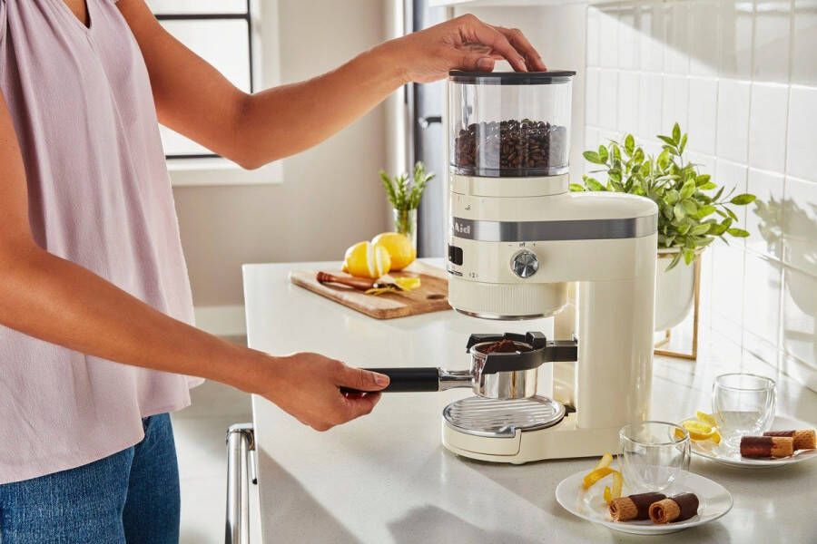 KitchenAid Espressomachine Artisan koffiemachine met slimme sensortechnologie stoompijpje en accessoires Crème kleur - Foto 5