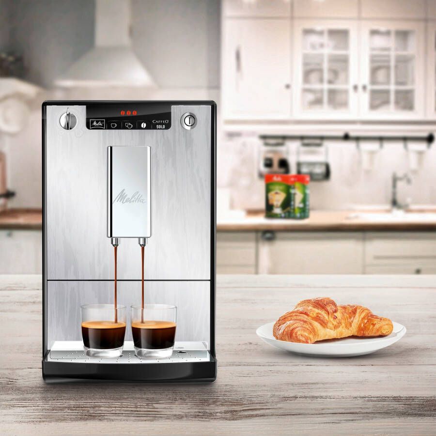 Melitta Volautomatisch koffiezetapparaat Solo E 950-111 Organic Silver Perfect voor caffè crema & espresso slechts 20 cm breed