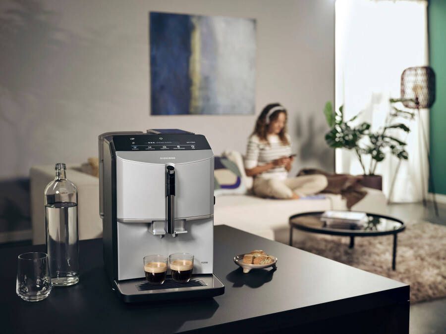 SIEMENS Volautomatisch koffiezetapparaat EQ300 TF303E01 viele Kaffeespezialitäten OneTouch-Funktion - Foto 4