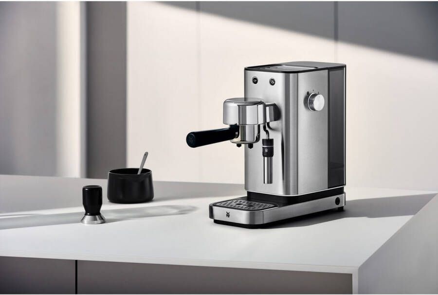 WMF Espressomachine Lumero compact subtiele led-verlichting 15 bar 1350 watt melkopschuimer