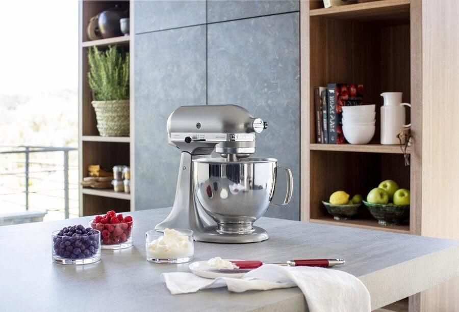 KitchenAid Keukenmachine Artisan Keukenrobot met 3 accessoires en kom van 4 8 L uit roestvrij staal 300 W Contour zilver - Foto 4