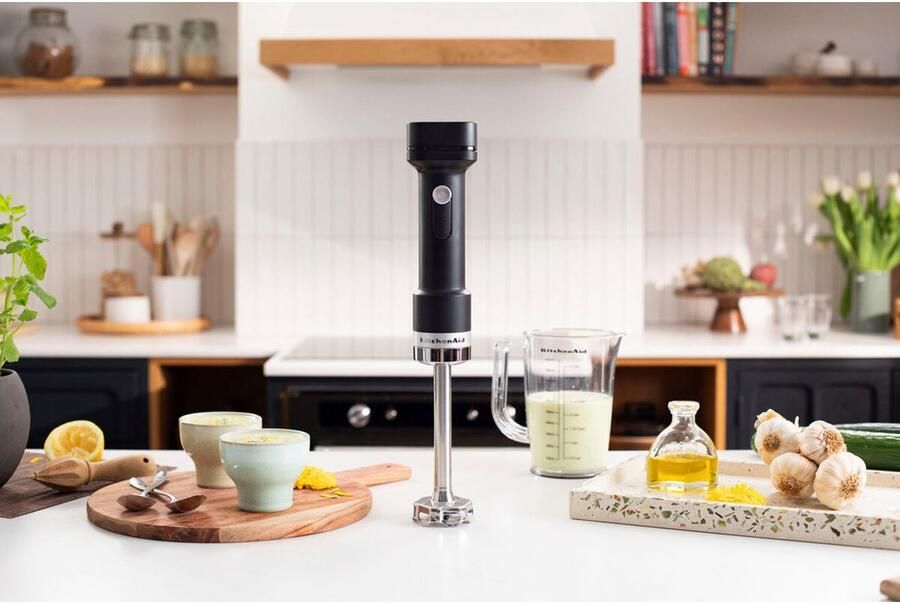 KitchenAid Go Draadloze staafmixer zonder batterij Inbegrepen mengbeker van 1 L met deksel draadgarde hakmolen en mixstaaf met roestvrijstalen mes Matt Zwart - Foto 17