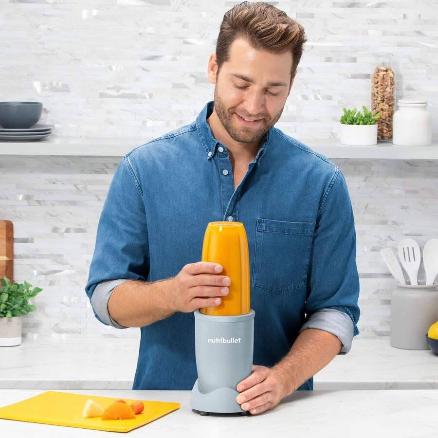 Nutribullet Blender Pro NB907MASL- compacte mixer 900W 2 mengbekers(700+925ml) Lichtblauw Drukkken draaien mixen sterke motor beker+accessoires vaatwasmachinebestendig