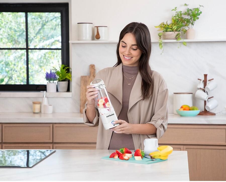 Nutribullet Smoothie-maker Portable NBP003W Mixer to go oplaadbaar 475ml Wit Draadloos mixen accu voor 15+ mixprocessen ook ijs + bevroren vruchten - Foto 4