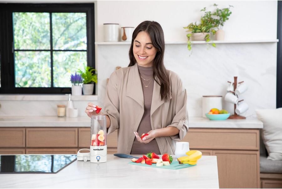 Nutribullet Smoothie-maker Portable NBP003W Mixer to go oplaadbaar 475ml Wit Draadloos mixen accu voor 15+ mixprocessen ook ijs + bevroren vruchten - Foto 6
