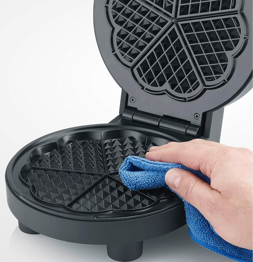 Severin WA 2116 Wafelijzer Black Line ca. 1000 W wafels in hartjesvorm ruimtebesparend slank ontwerp ideaal voor kleine woningen