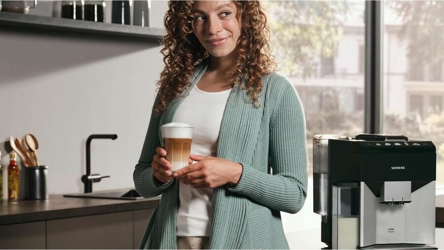 SIEMENS Volautomatisch koffiezetapparaat EQ500 integral TQ513D01 veel koffiespecialiteiten OneTouch-functie geïntegreerde melkcontainer automatische stoomreiniging daylight zilverkleur - Foto 5